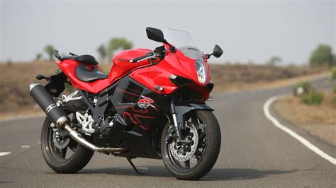 Hyosung GT250R 2014 - Price, Mileage, Reviews, Specification, Gallery ...