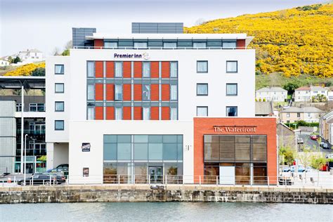 Premier Inn Swansea Waterfront Hotel - Hotels in Swansea SA1 8QY - 192.com