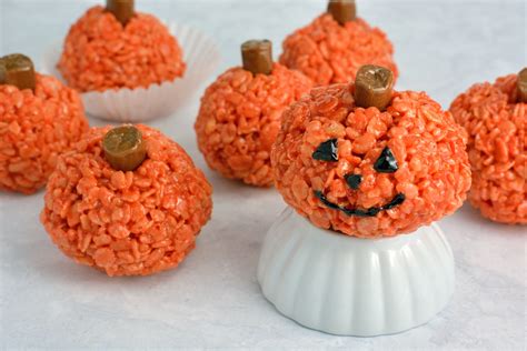 Spooktacularly Easy Halloween Treat Ideas - The Creek Line House