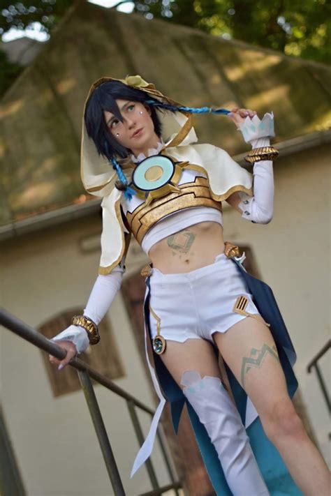 Archon Venti Cosplay | Genshin Impact Amino