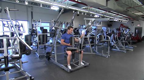 Hammer Strength Plate-Loaded Front Lat Pulldown Instructions - YouTube