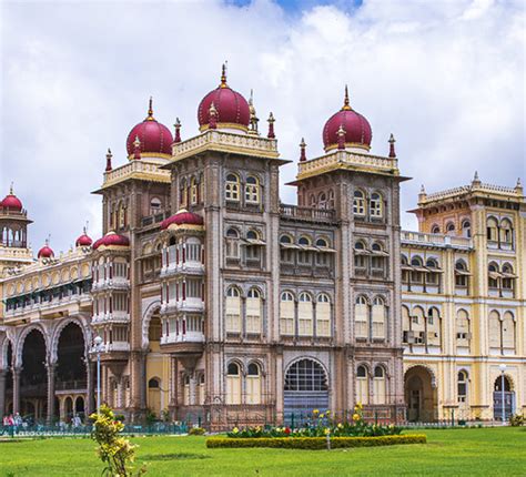 Mysuru Palace - Brindavan Gardens | Karnataka Tourism