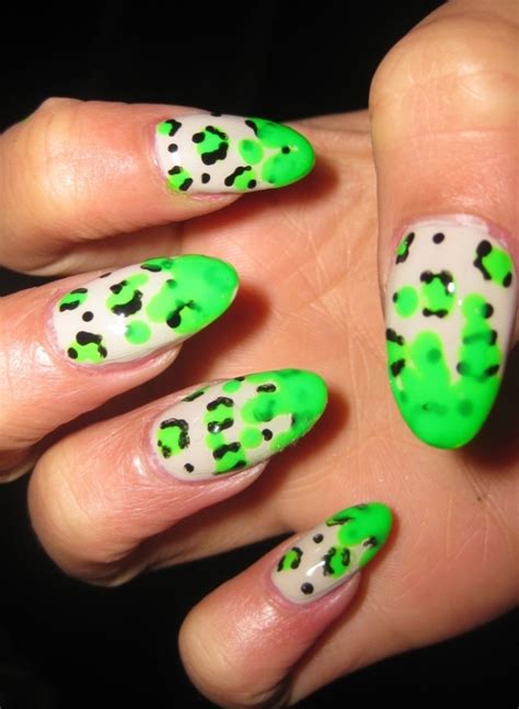 Flirty Colorful Nail Art Ideas|