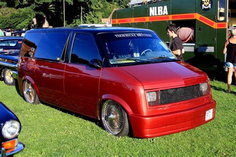 Pimped Chevy Astro Van | Chevy astro van, Mini van, Astro van