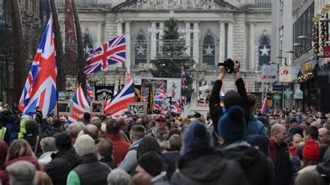 Loyalist flags protest: 37 jailed amid 55,000 'incidents' says report ...