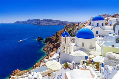 Ultimate Guide to Island Hopping in Greece | kimkim