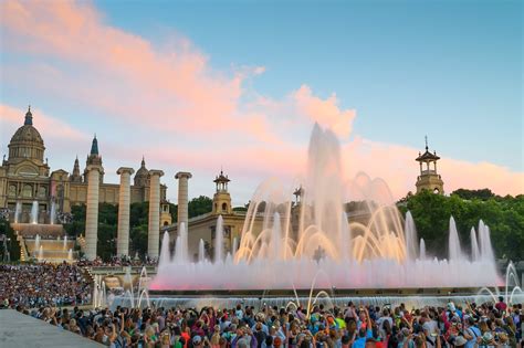 Magic Fountain of Montjuic in Barcelona - Magical Performances of Light ...