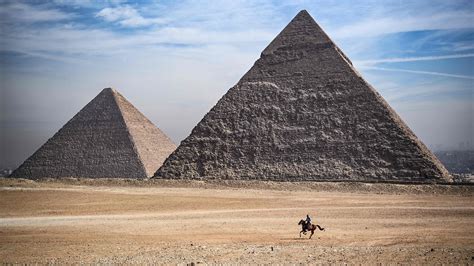 A Long-Lost Branch of the Nile Helped in Building Egypt’s Pyramids ...