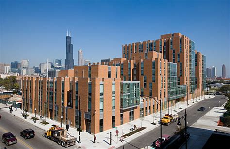 University of Illinois at Chicago (UIC) Department of Communication ...