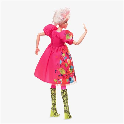 Barbie 2023 - Weird Barbie Doll - Barbie (2023) Photo (45099188 ...