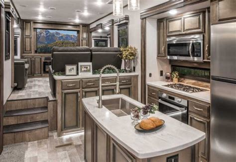 2020-KZ-RV-Durango-Gold-interior - Roaming Times