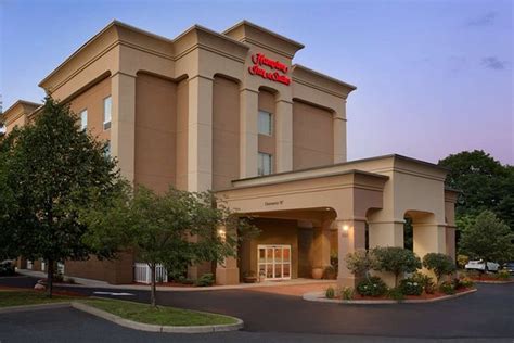 HAMPTON INN & SUITES GREENFIELD $117 ($̶1̶5̶4̶) - Updated 2019 Prices ...