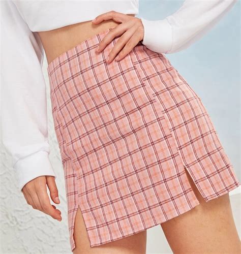 Pin by 𝒢𝑒𝓃𝑒𝓈𝒾𝓈 🎀 on b l u s h | Pink plaid skirt, Plaid pencil skirt ...