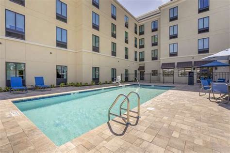 Comfort Suites Lake Buena Vista Orlando, FL - See Discounts