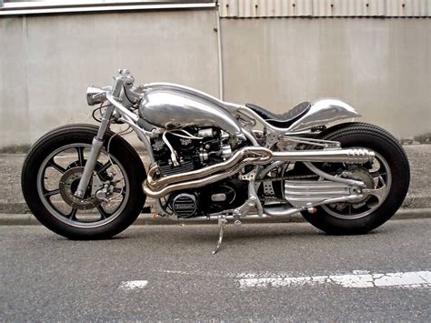 Kawasaki custom #motorcycles #motos | caferacerpasion.com