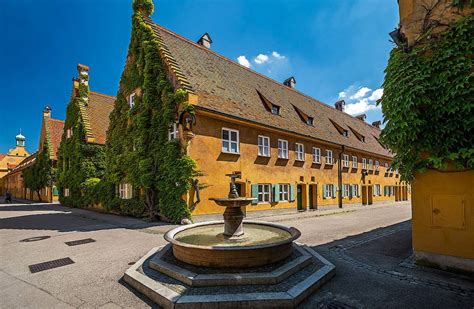 Bilderstrecke zu: Die Fuggerei in Augsburg feiert Jubiläum - Bild 1 von ...