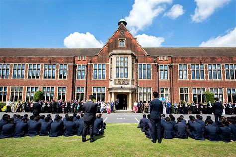 Top academically performing state secondary schools in London - Checklists