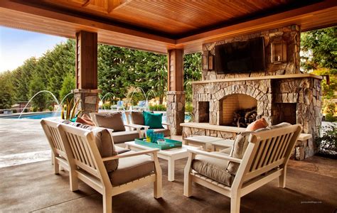 Covered Patios With Fireplaces - Design Ideas