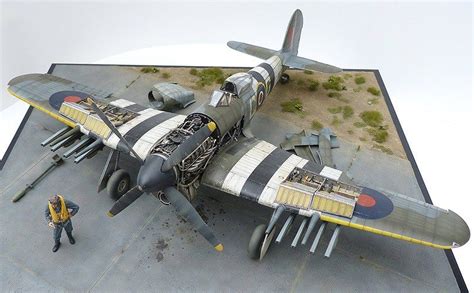 Hawker Typhoon Mk.Ib, Airfix 1:24 von Mike Garamond | Modellbau ...