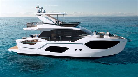 9 of the best new boats at the 2023 Miami Boat Show