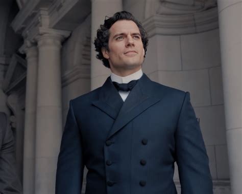 Henry Cavill as Sherlock Holmes in Enola Holmes | Enola holmes, Holmes ...