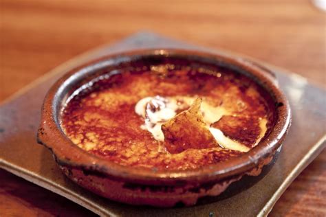 Dessert or postre of Crema Catalan. | Creme brulee, Delish, Creme