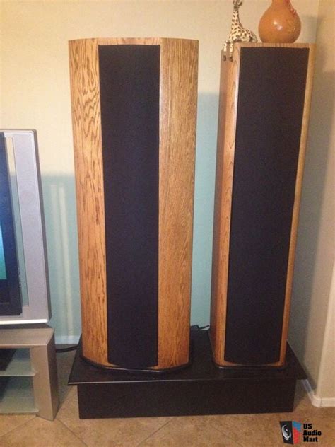 RARE! AWESOME! INFINITY RS-1B 4 COLUMN HIGH-END SPEAKER SYSTEM Photo ...