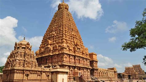 One day travel guide to Brihadeeswara temple in Thanjavur : Namaste ...