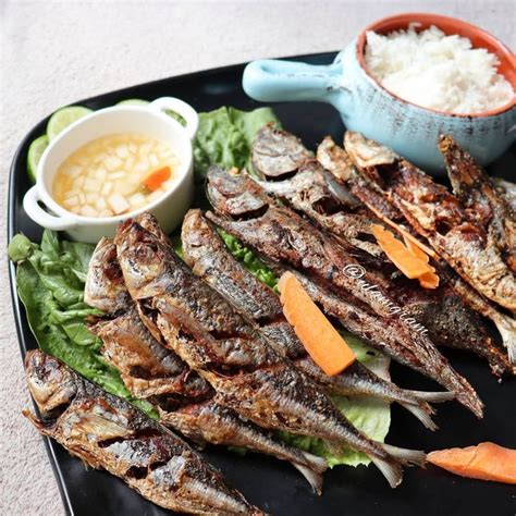 Chibog Tayo PH on Instagram: “Sunday's Fish Fry. Crunchy Blue Mackerel ...