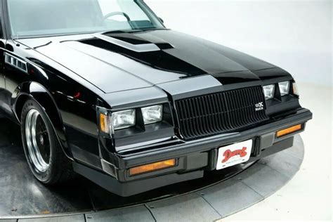 1987 Buick GNX Regal 3.8 liter DOHC Twin Turbo V6 4 Speed Automatic ...