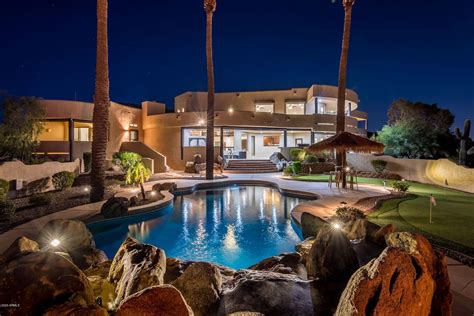 Stay at Happy Valley Hideaway | Lodging in Phoenix AZ | Porter Vacation ...