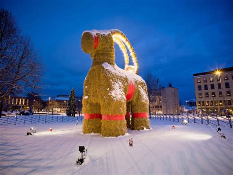 10 Nordic Christmas Traditions You Can Try At Home | HuffPost