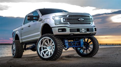 Ford F150 10-12 Inch Suspension Lift Kit 2015-2019