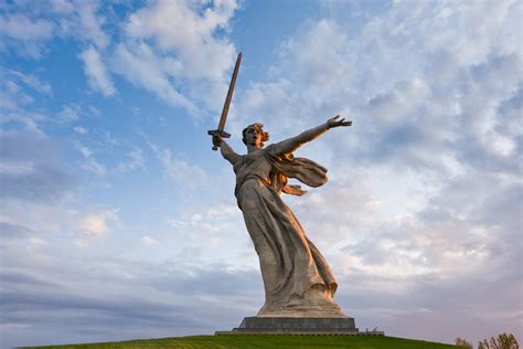 Volgograd Travel Guide - Tours, Attractions and Things To Do