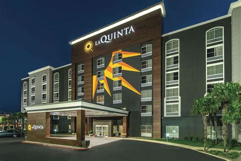 La Quinta Inn & Suites Downtown San Antonio, TX - See Discounts