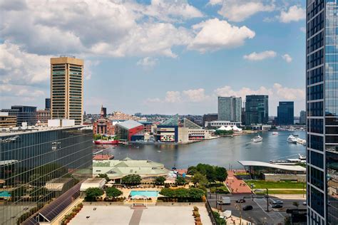 Baltimore Inner Harbor Hotel Rooms - Suites | Sheraton Inner Harbor Hotel