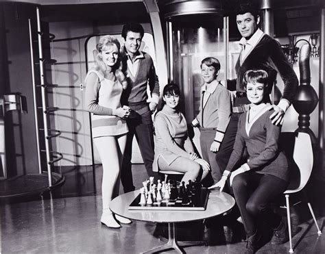 CAST PHOTO GALLERY #01 Space Tv Series, Space Tv Shows, Fiction Movies ...