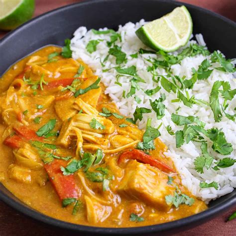 Creamy Jackfruit Curry with Tomato, Coconut & Lime - The Pesky Vegan