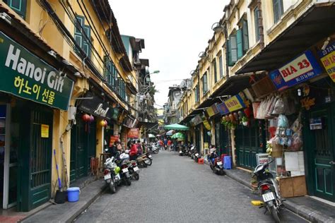 Hanoi Old Quarter: 10 things to do at day & night