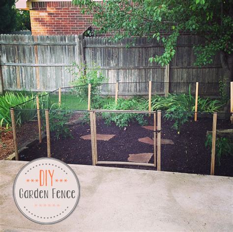 DIY // How to make a Garden Fence - Oh Everything Handmade, LLC