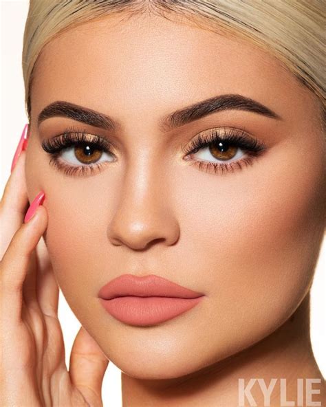 ️Kylie Cosmetics ️ | Maquillaje de ojos suave, Maquillaje de kylie ...