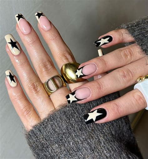 Star Nails Are Trending Now : Stars + Black & White Acrylic Nails