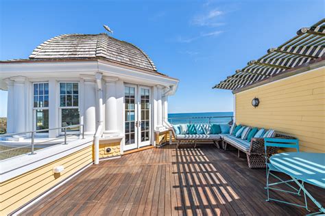 Listed: For $4.99m, the Carousel Suite at R.I.'s Ocean House