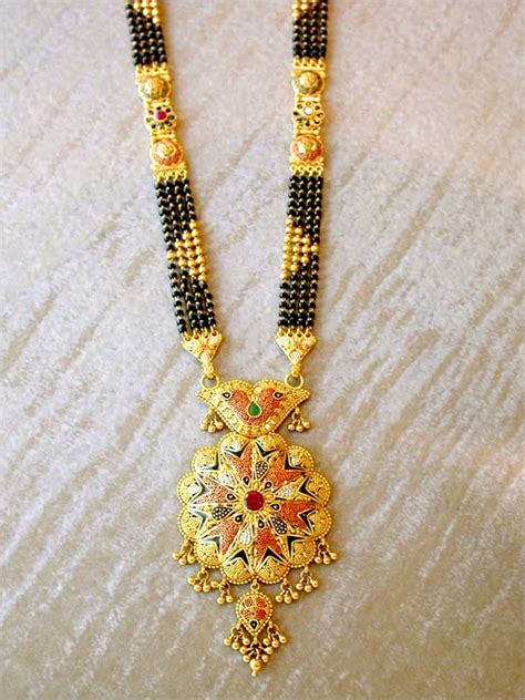 Gold Mangalsutra, Gold Mangalsutra Designs, Indian Gold Jewelry ...