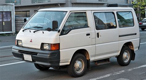 File:Mitsubishi Delica Van 003.JPG - Wikipedia