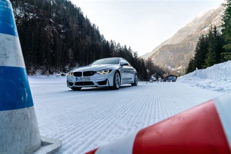 VIDEO: Regular Winter Tires or Studded Tires for your BMW?