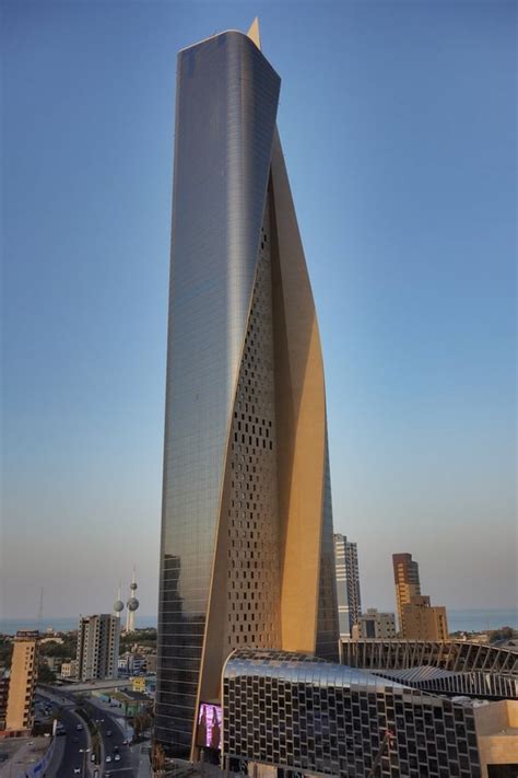 Al Hamra Tower - The world's unique buildings and structures | Mapotic