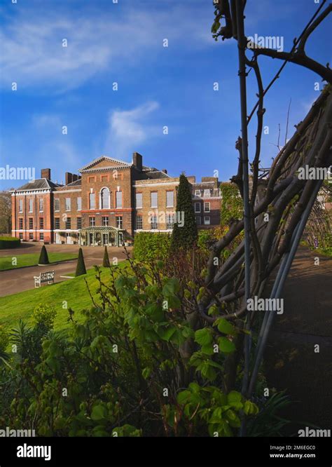 Kensington Gardens in London, UK Stock Photo - Alamy