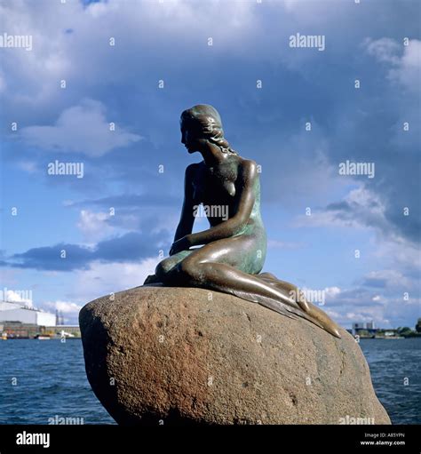 La petite sirène, statue en bronze d'Edvard Eriksen 1913, copenhague ...