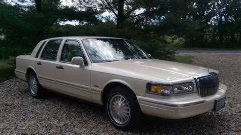 1997 Lincoln Town Car Cartier Edition | T49 | Louisville 2016